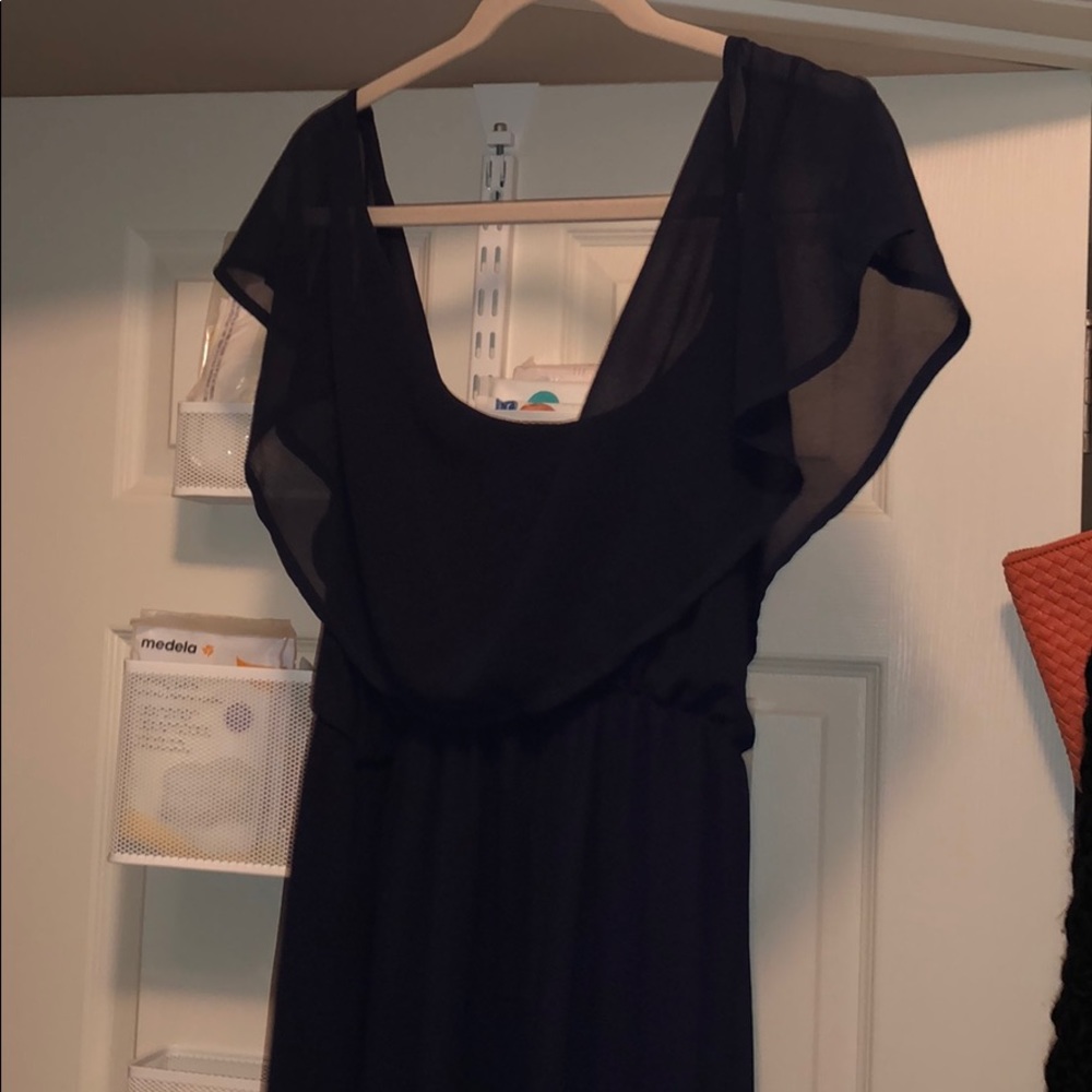 Elegant Maternity Dress - Picture 3 of 3